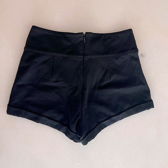 Guess Lace Up High Rise Shortie - Picture 2 of 2